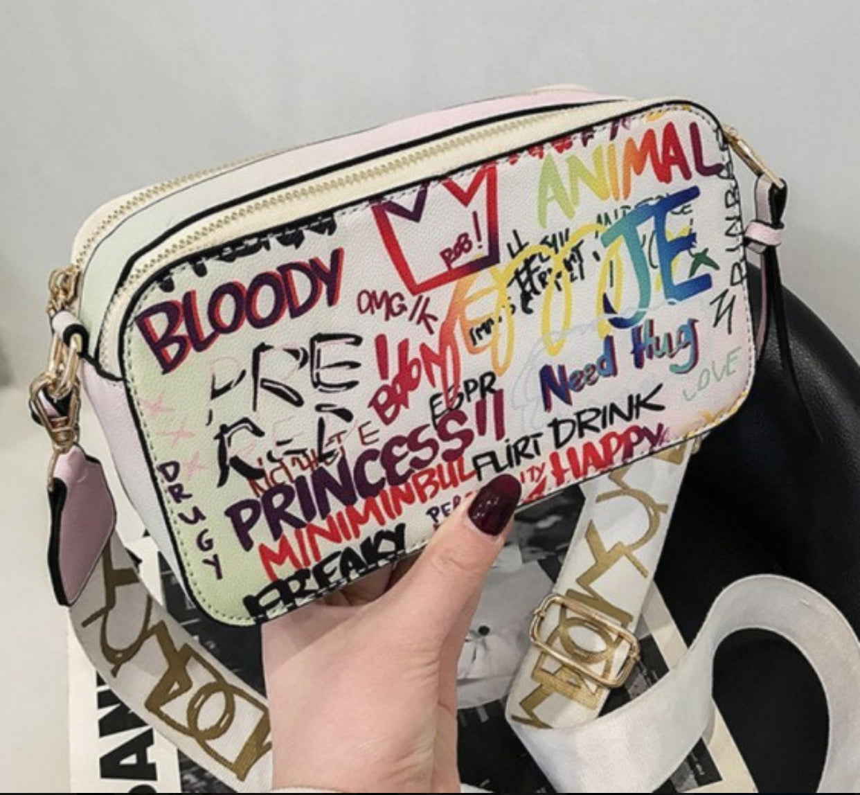 Pick Me Graffiti Purse